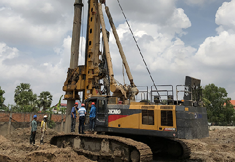 XCMG XR460D self-made chassis rotary drilling rig with the largest tonnage exported domestically helps Phnom Penh Zijing No. 1 project